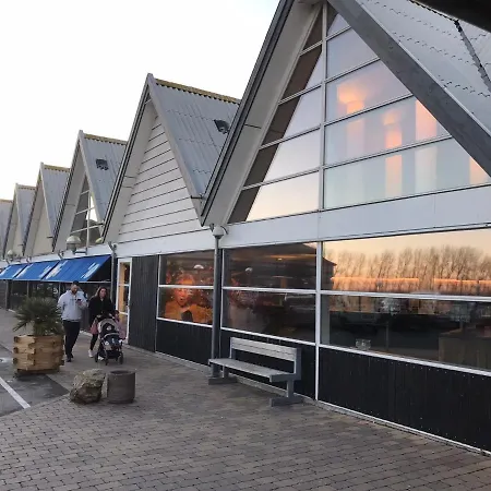 Very I Rodbyhavn Holiday home *